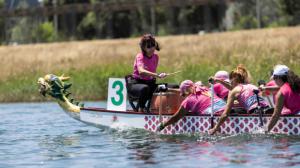 Castelldefels reúne a 917 palistas en el Dragon Boat Fest y Rema contra el Cáncer