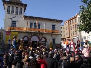 Cercavila de gegants durante una edición anterior de la Fiesta Mayor de Sant Vicenç dels Horts.