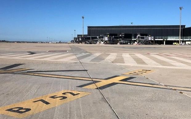 La pista principal del aeropuerto Josep Tarradellas se cerrará dos semanas por obras