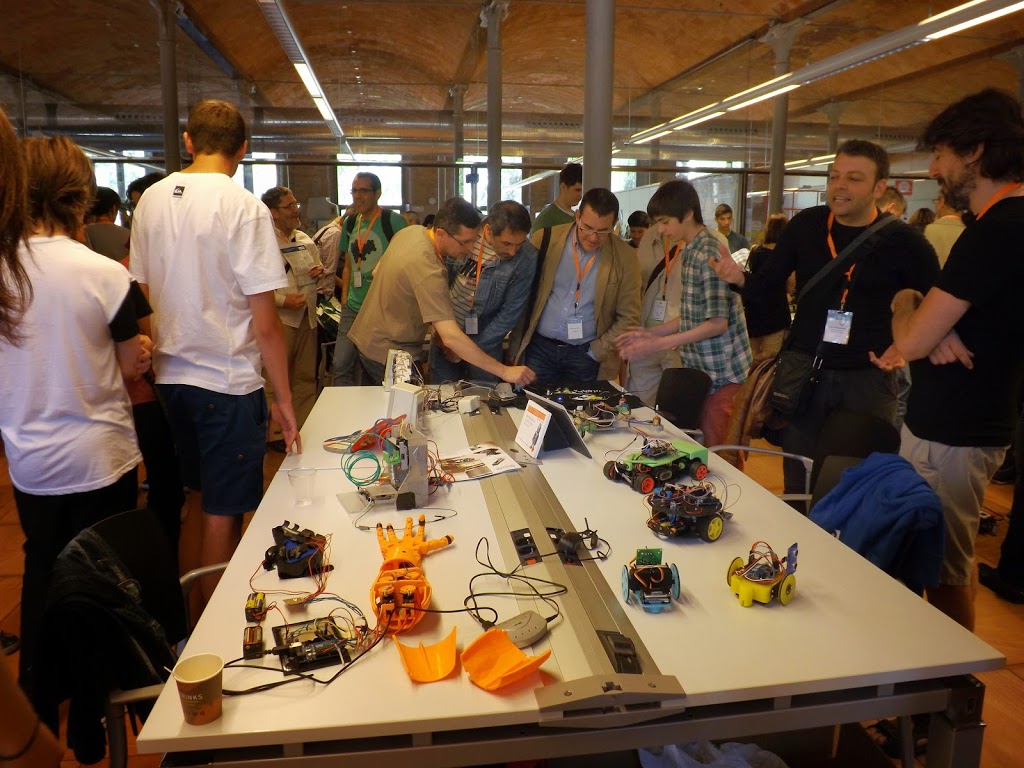 Llegan las Jornadas de Programación y Robótica educativas a Cornellà