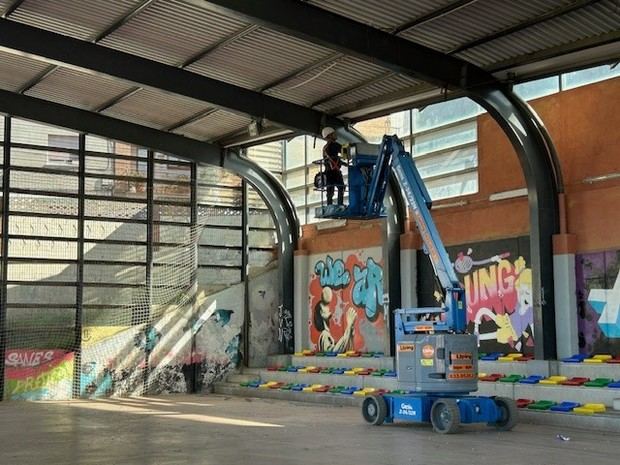 Inician mejoras en la Pista Francesc Castellet con iluminación LED y nuevo pavimento