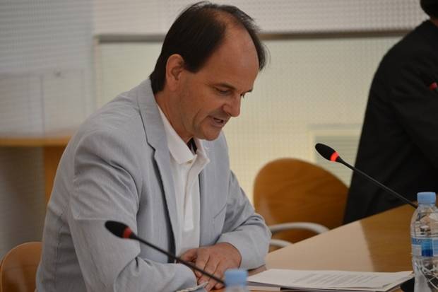 El Consell Comarcal del Baix Llobregat confia en la continuïtat de Josep Perpinyà