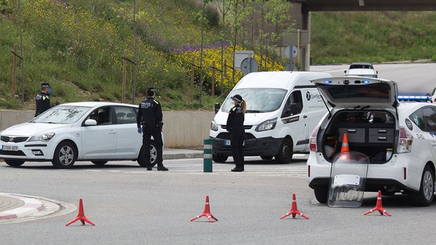 La Policía Local de Olesa lleva a cabo una campaña informativa de seguridad vial