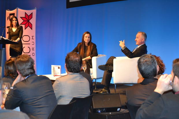 Juan Corona analiza, junto a Olga Grau, el papel de la empresa familiar en el CCF (Foto: Imanol Crespo )