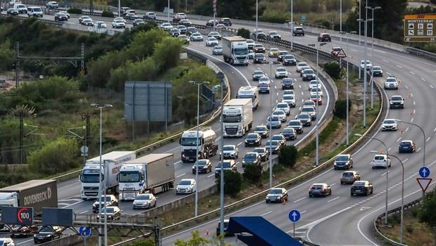 La autopista AP-7 tendrá cuatro carriles por sentido entre Martorell y Vilafranca Centre