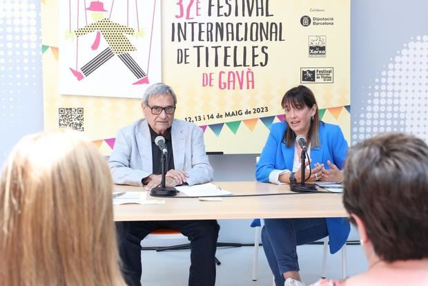 Jaume Amigó, presidente de la Xarxa Gavà y Gemma Badia, alcaldesa de Gavà, presentando el Festival