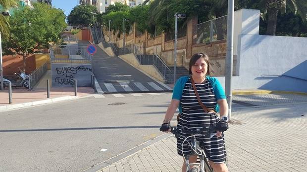 Noemí De la Calle, una diputada en bicicleta