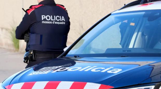 Detenido un trabajador por robar joyas en un piso y venderlas en una tienda de Sant Andreu