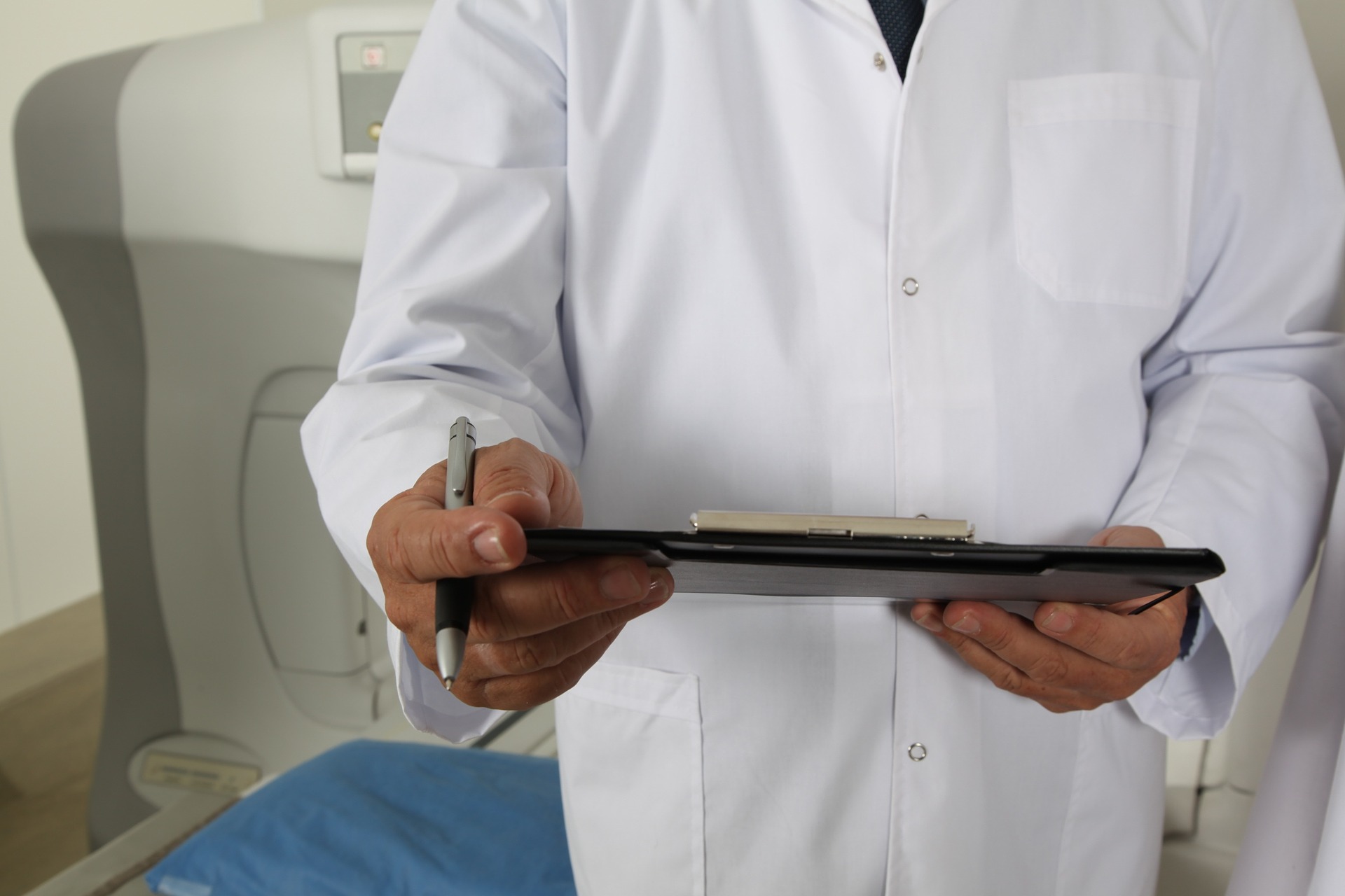 Mossos investiga a un médico de cabecera por presuntos abusos sexuales en el Baix Llobregat y Barcelona