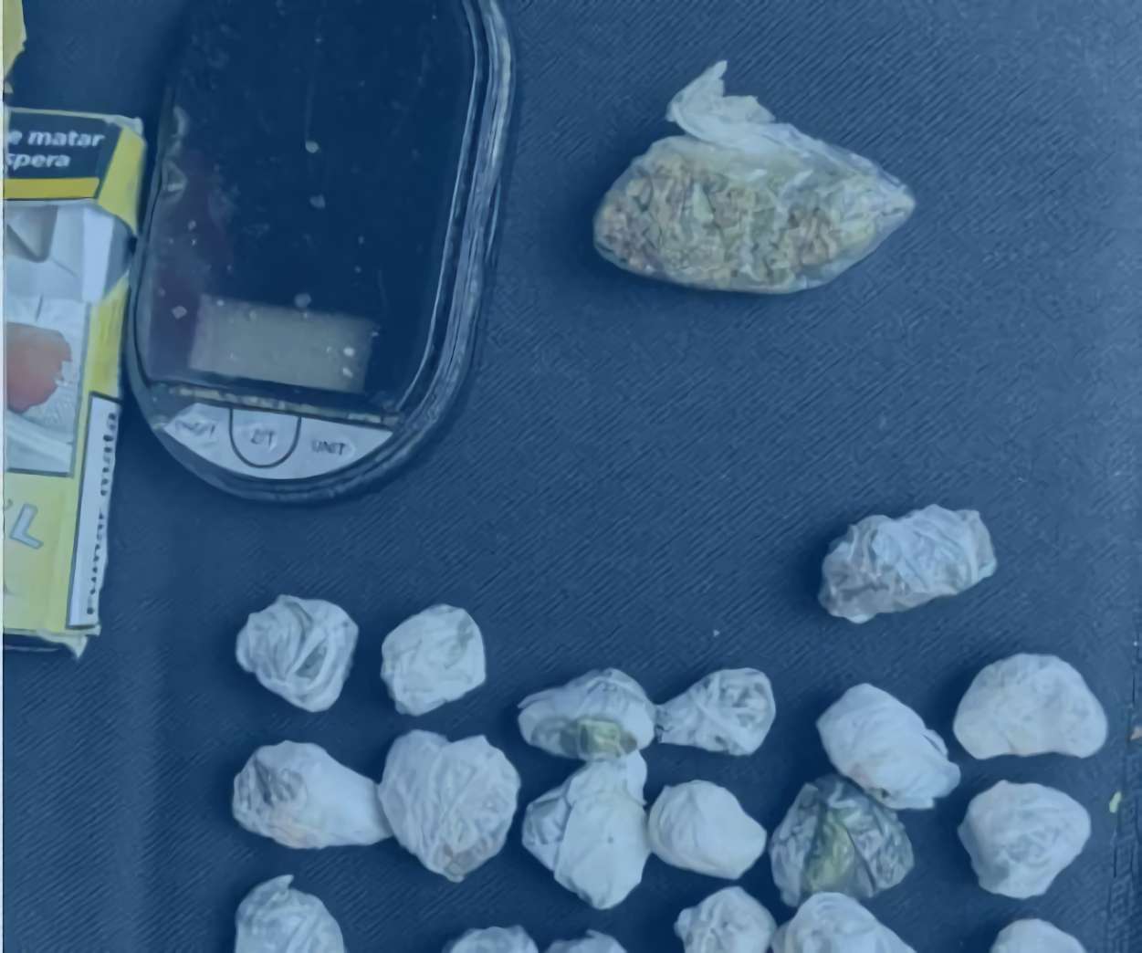 Lo paran por una infracción de tráfico y acaba detenido: el narcótico olor que alertó a la policía