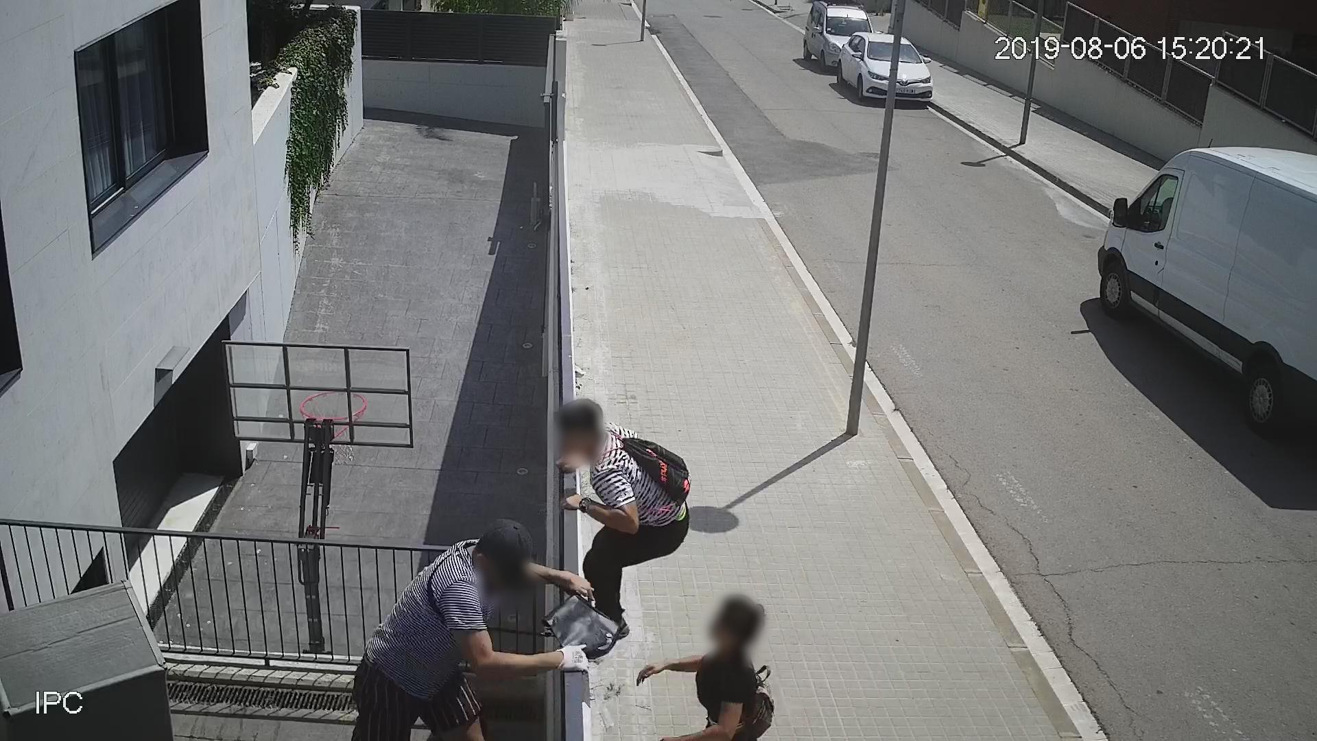 Desarticulada una banda con sede en L'Hospitalet que robaba por toda Cataluña