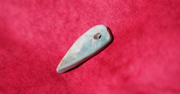 Uso de inteligencia artificial para rastrear el origen de la variscita prehistórica usada en Begues