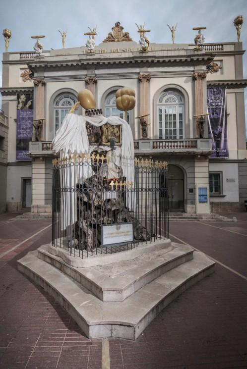 Exposición en el Museo Dalí por el 50 aniversario del Monumento a Pujols