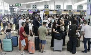 El aeropuerto de El Prat en el podio de la vergüenza: segundo de Europa en reclamaciones de pasajeros