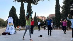 Más de 1.300 personas participan en Castelldefels en el programa 'Fem Esport als Barris' este año