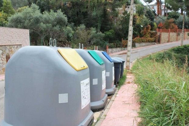 Castellví alerta sobre el aumento de residuos impropios en reciclaje
