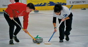 Lliga Catalana de clubs de curling, 6 de novembre de 2022 al Club Gel Puigcerdà. Els clubs esportius reclamen que, al menys, hi hagi una pista de gel municipal metropolitana