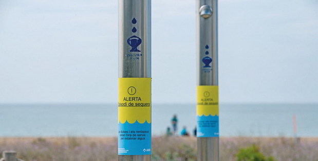 Enguany potser caldrà portar una garrafa d’aigua per anar a la platja