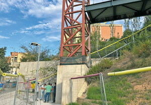 Es reprenen els treballs d’instal·lació de l’ascensor de Can Buxeres a L’Hospitalet