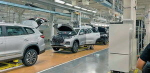 Increíble. El desembarco chino de Chery en la Zona Franca revoluciona el mercado automotriz europeo