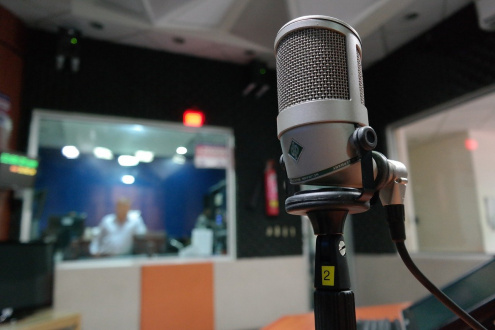 El Prat Radio estrena 'Girem al món' con los dos primeros podcasts