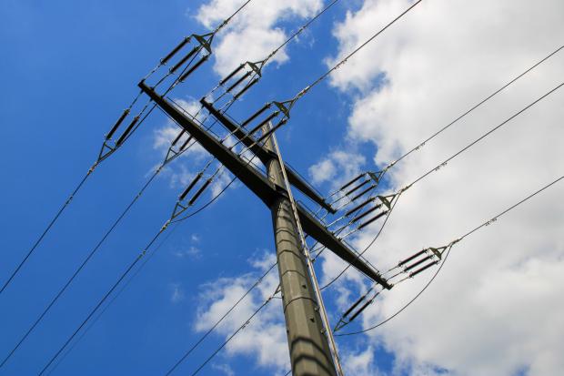 Torre de un tendido de cableado de alta tensión