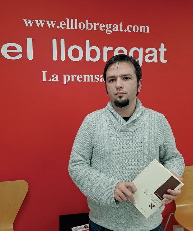 El hospitalense David Aliaga hurga en el ‘Yo’ más complejo con un nuevo libro de relatos: ‘El año nuevo de los árboles’