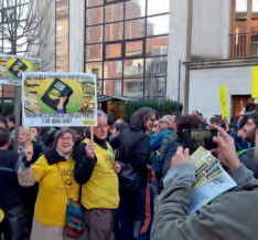 Los recortes indignan el Baix