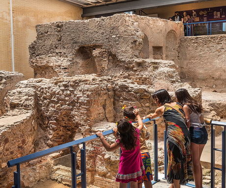 FGC crea dos bitllets combinats per realitzar escapades culturals o mediambientals a Sant Boi