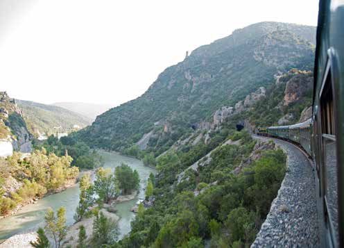 Els trens turístics d’FGC et porten al naixement del Llobregat i el seu entorn