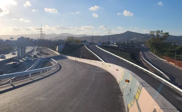 Doble enlace recién asfaltado entre la C-31C y la C-32 en Sant Boi