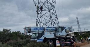 Begues reanuda el desvío de la línea de alta tensión fuera del núcleo urbano