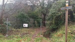 Cerrado el acceso a las Fonts de Miralles por un deslizamiento de tierra