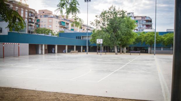 El TSJC obliga a impartir una hora más en castellano en la escuela Sant Jaume de El Prat