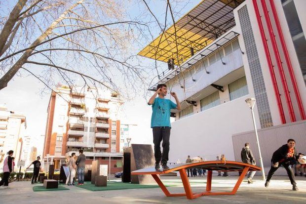 Inauguración del Espai Jove Punt Nord en Martorell -edificio de la derecha-.