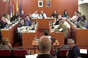 Esperando al Rey: proyectos polémicos y tensión política en el primer pleno del año en Sant Boi