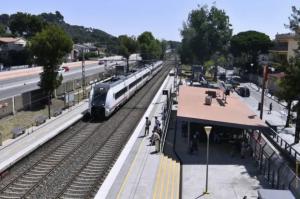 ¿Quieres ir a la playa de Castelldefels? Renfe te lo pone fácil