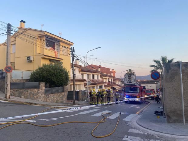 Herida una mujer en Olesa a causa de una explosión en su domicilio