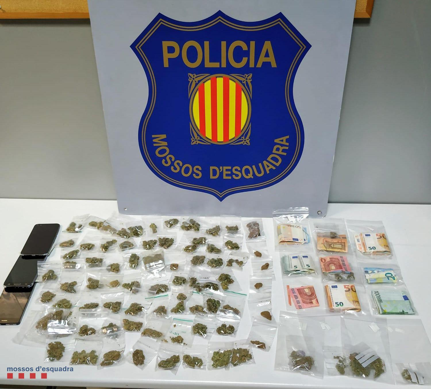 A prisión diez miembros de un grupo organizado por traficar con drogas en L'Hospitalet