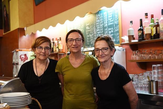 Propietarias del Bar Antolín de Sant Feliu