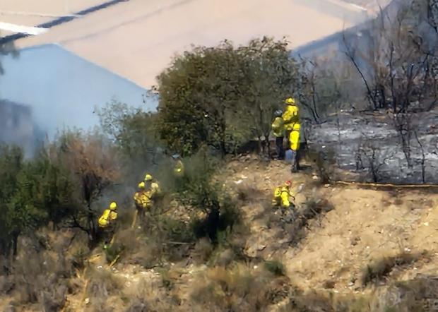 Máxima alerta en el Baix: el fuego pone en jaque a la comarca tras el incendio activo en Cervelló