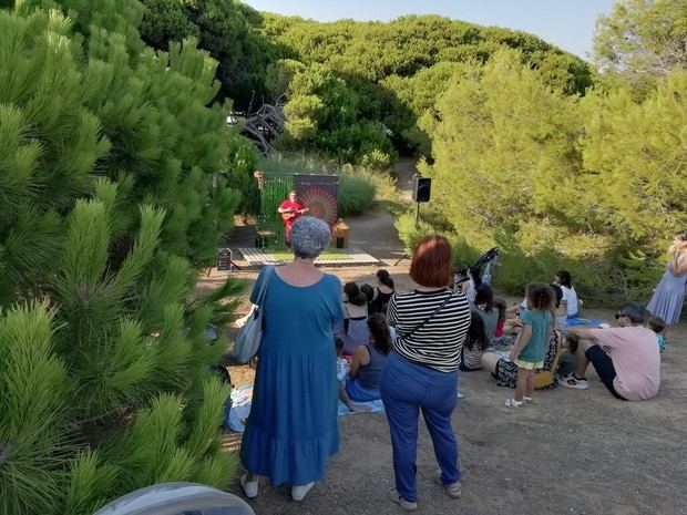 Cierra la Biblioplaya Carme Romaní tras una exitosa temporada de verano