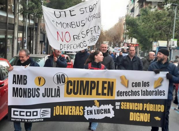 ¡Por fin!. El acuerdo entre trabajadores y empresa pone fin a la huelga de autobuses en Sant Boi