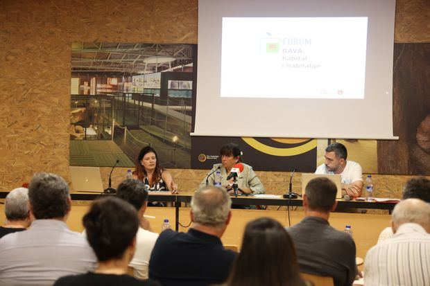 Gavà impulsa un foro de vivienda para afrontar la emergencia residencial con medidas concretas