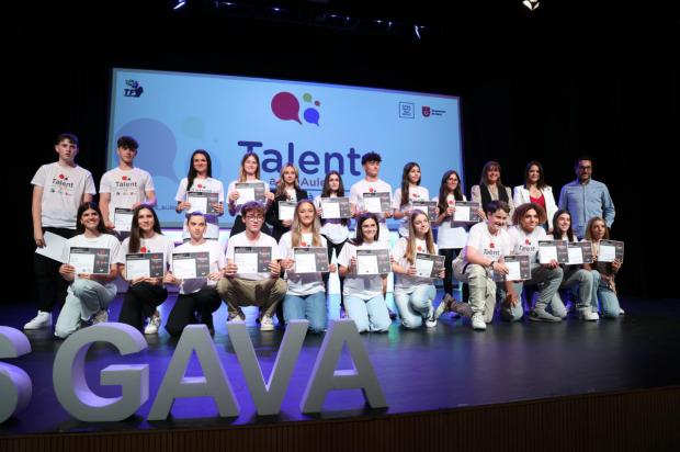Gavà premia los cinco mejores proyectos emprendedores de alumnos de secundaria