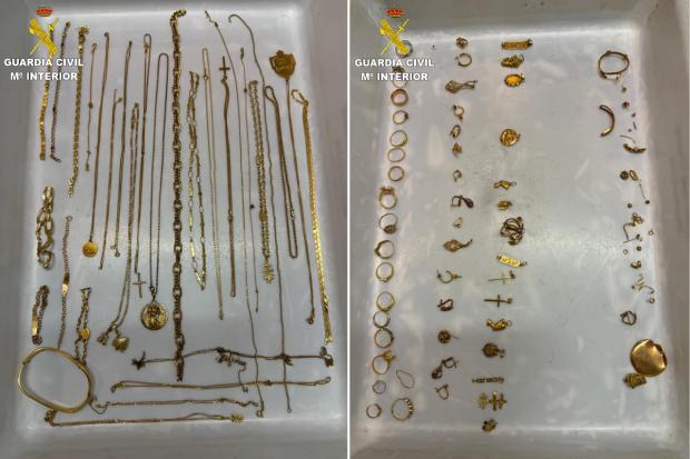 Contrabando por lo bajo: detenido al intentar volar a Argel con 121 piezas de oro en los glúteos