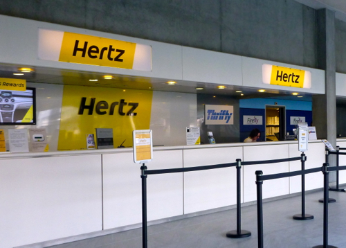 CCOO organiza una concentración en el aeropuerto por la presión sindical a Hertz