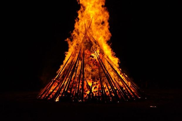 El Baix Llobregat será el epicentro de la verbena de San Juan entre fiestas mayores, fuego y playas