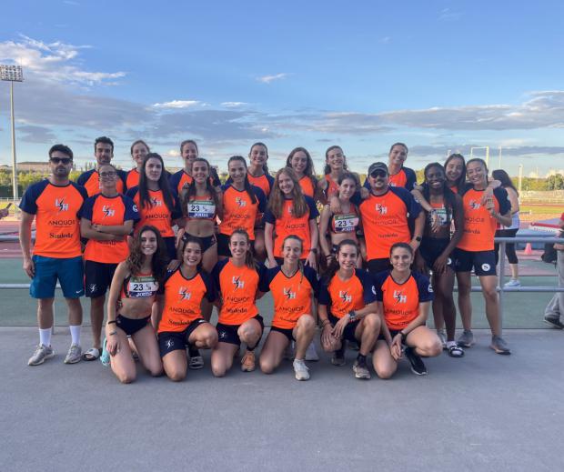 L'Hospitalet Atletisme dice adiós a antiguos miembros con la llegada de la nueva temporada 2024