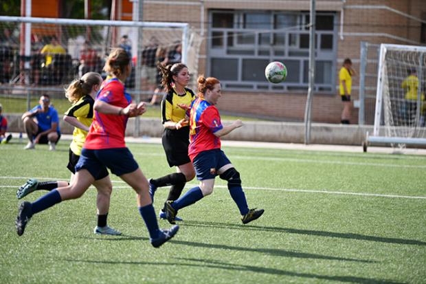 La Copa de la Dona vuelve a transformar el fútbol femenino en el Baix con una participación récord